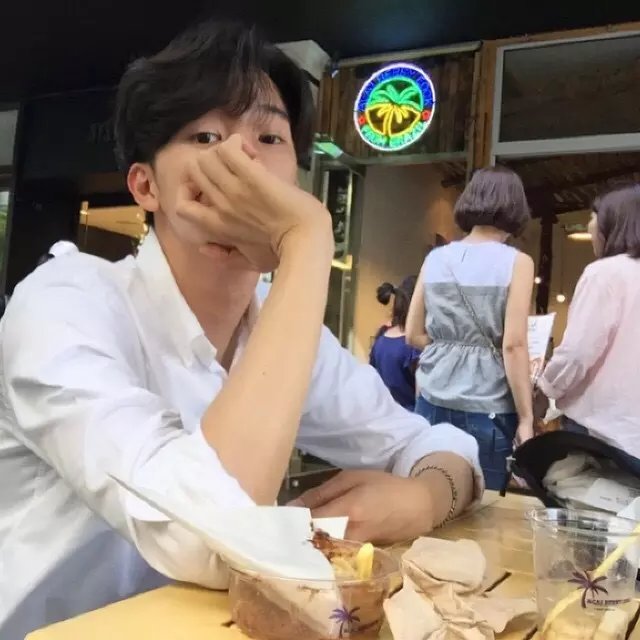 潘腾言杰