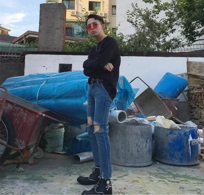 杨磊宽飞