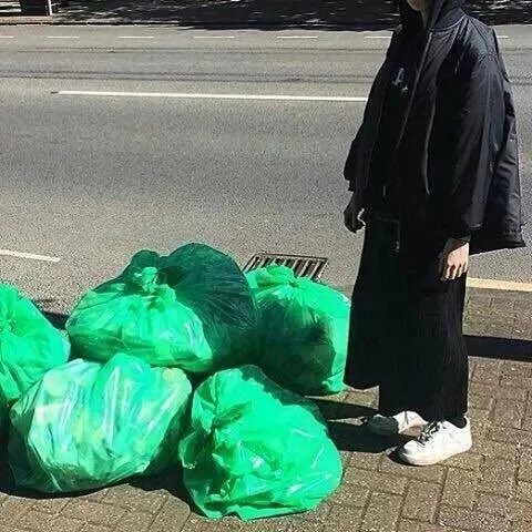 司空莎琛娟