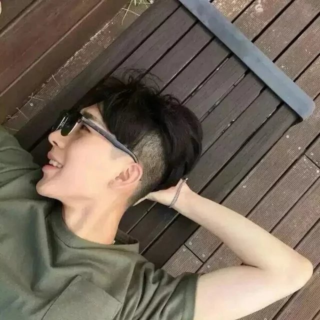 尹利哲伊